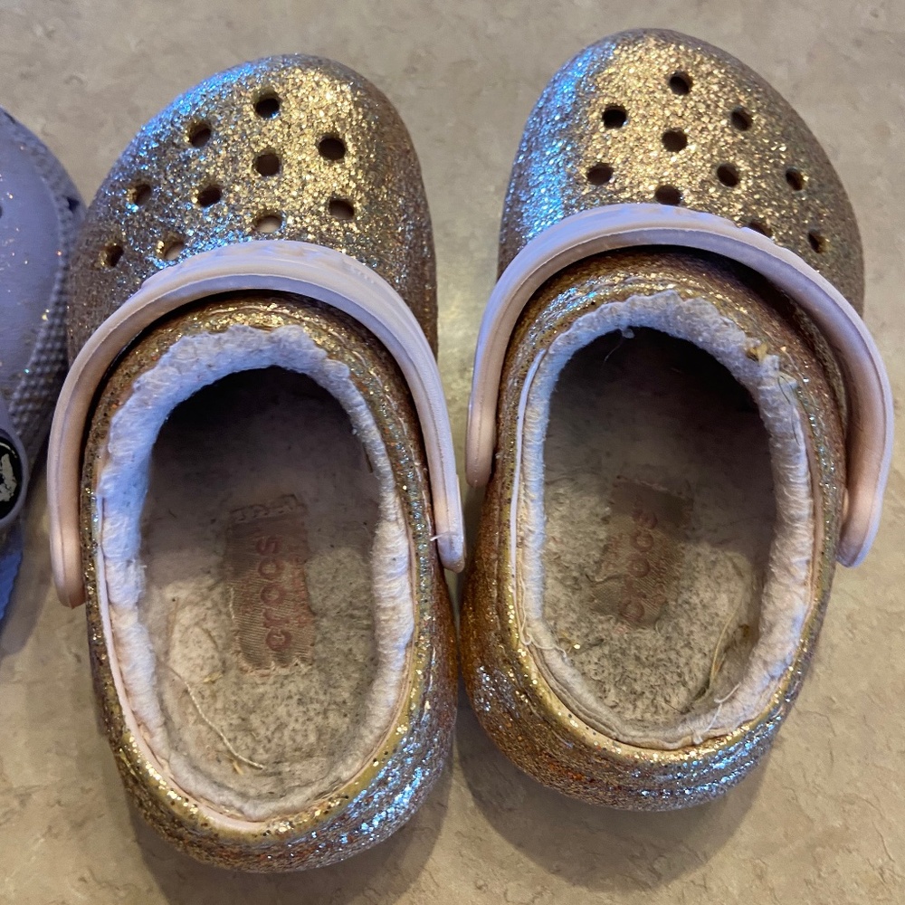 Girls 6c crocs